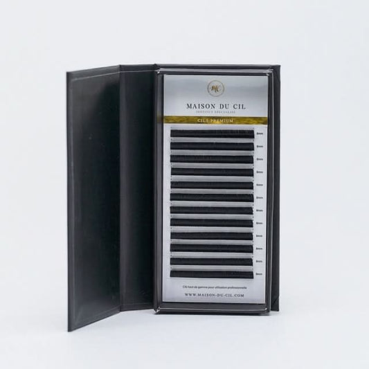 Extensions de Cils Volume Russe – 0.03 mm Ultra Léger | Maison du Cil – Usage Professionnel